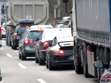 Autos auf der Autobahn im Stau